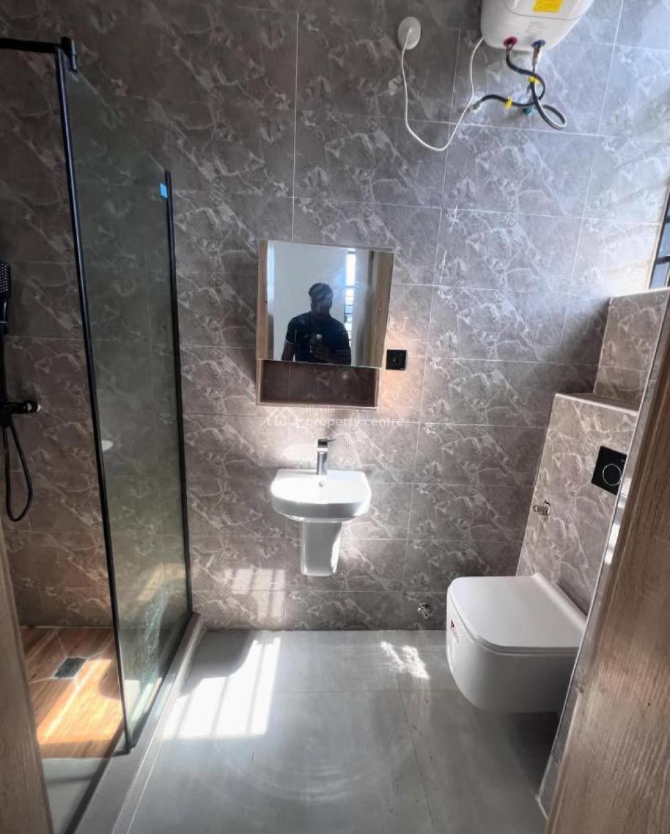 2 Bedroom Apartment, Ikota, Lekki, Lagos, House for Sale