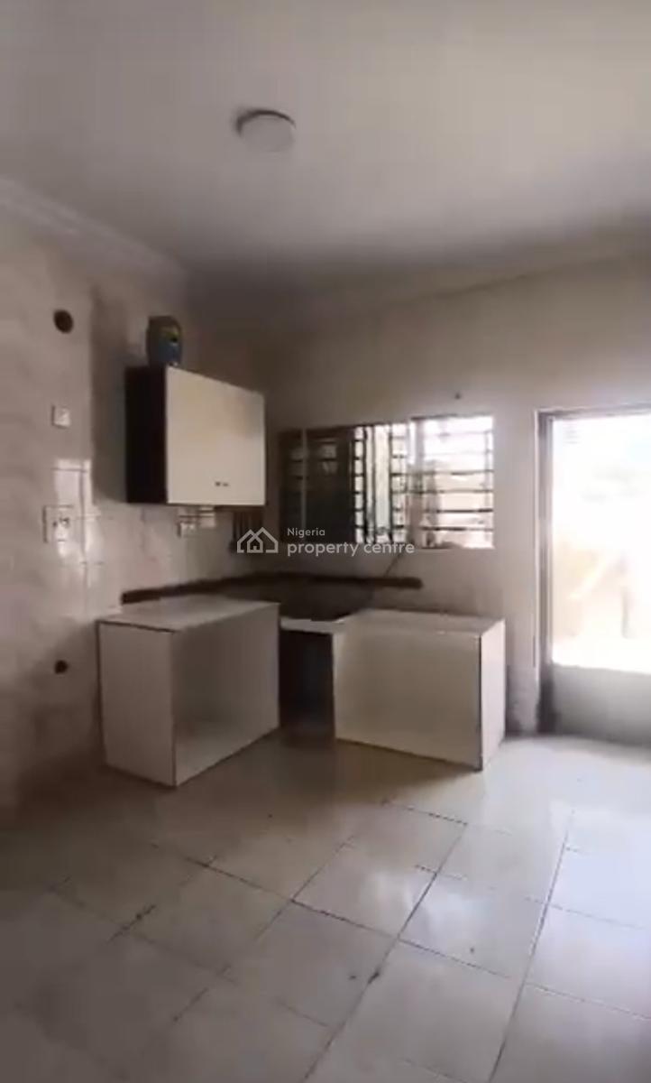 Spacious and Lovely Miniflat in Serene Location, Paradise 2 Estate Chevron, Lekki, Lagos, Mini Flat (room and Parlour) for Rent