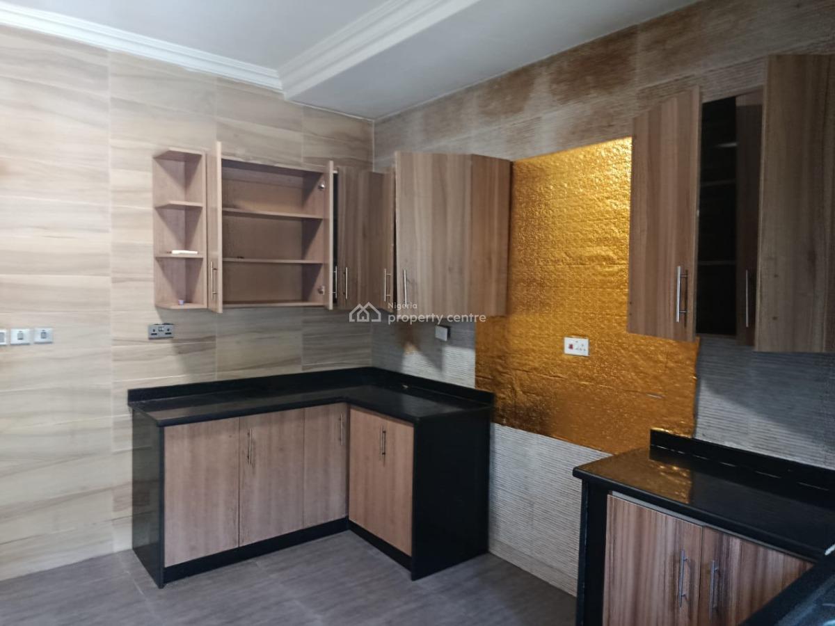 Excellent Waterfront 3-bedroom Apartment with a Room Bq., Old Ikoyi, Old Ikoyi, Ikoyi, Lagos, Flat / Apartment for Rent