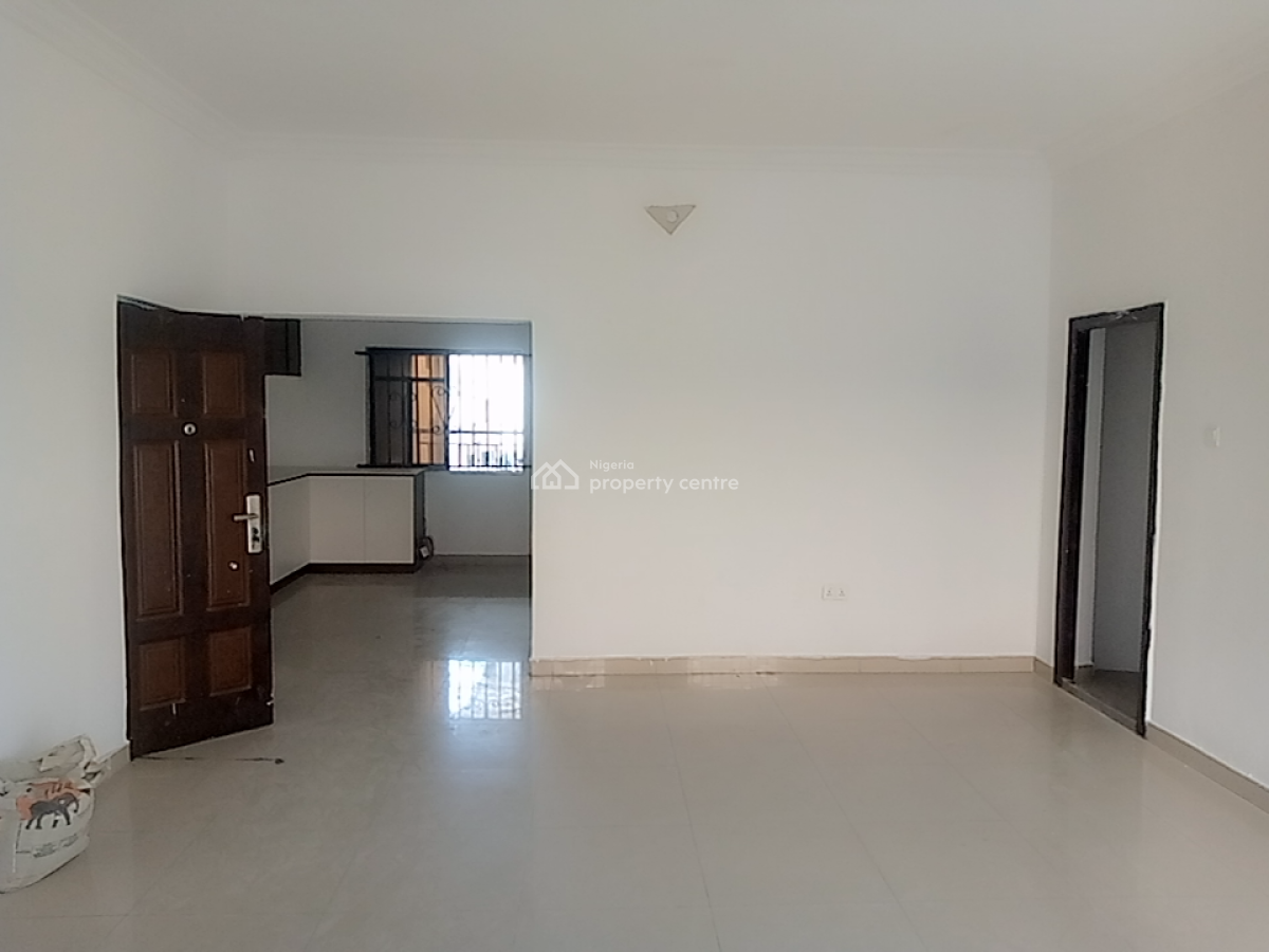 a Very Huge and Very Neat Mini Flat, Osapa, Lekki, Lagos, Flat / Apartment for Rent