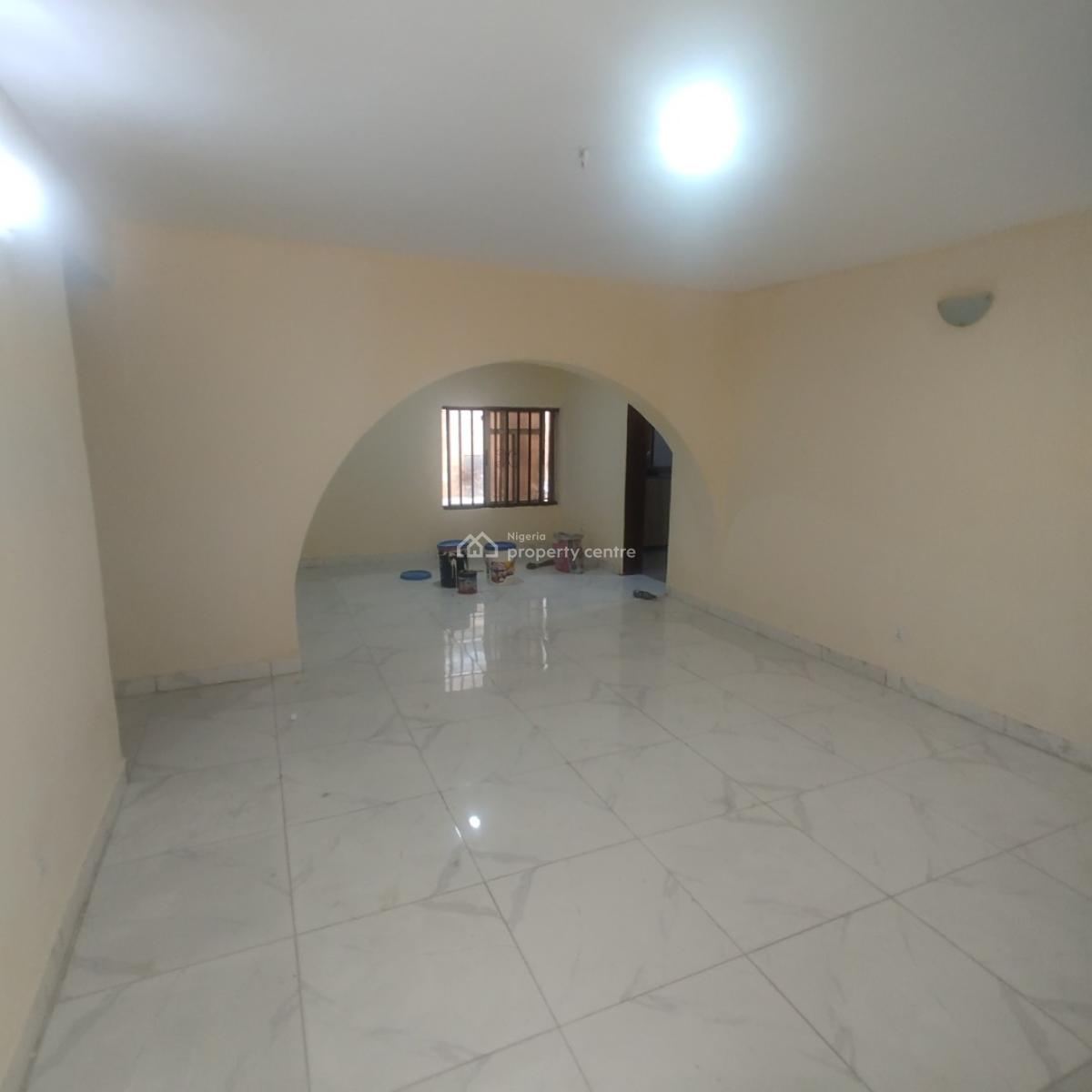 Nice 3bedroom Flat, Olusesi Street,close to Royal Pine Estate, Lekki Expressway, Lekki, Lagos, Flat / Apartment for Rent