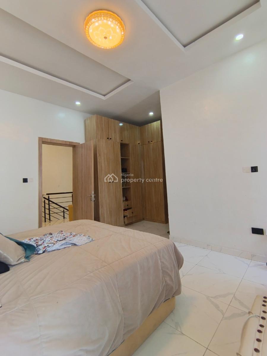 Luxury-standard 3-bedroom Terrace Duplex  Rare Opportunity Grab It, Ikota Gra Lekki Lagos, Ikota, Lekki, Lagos, Terraced Duplex for Sale