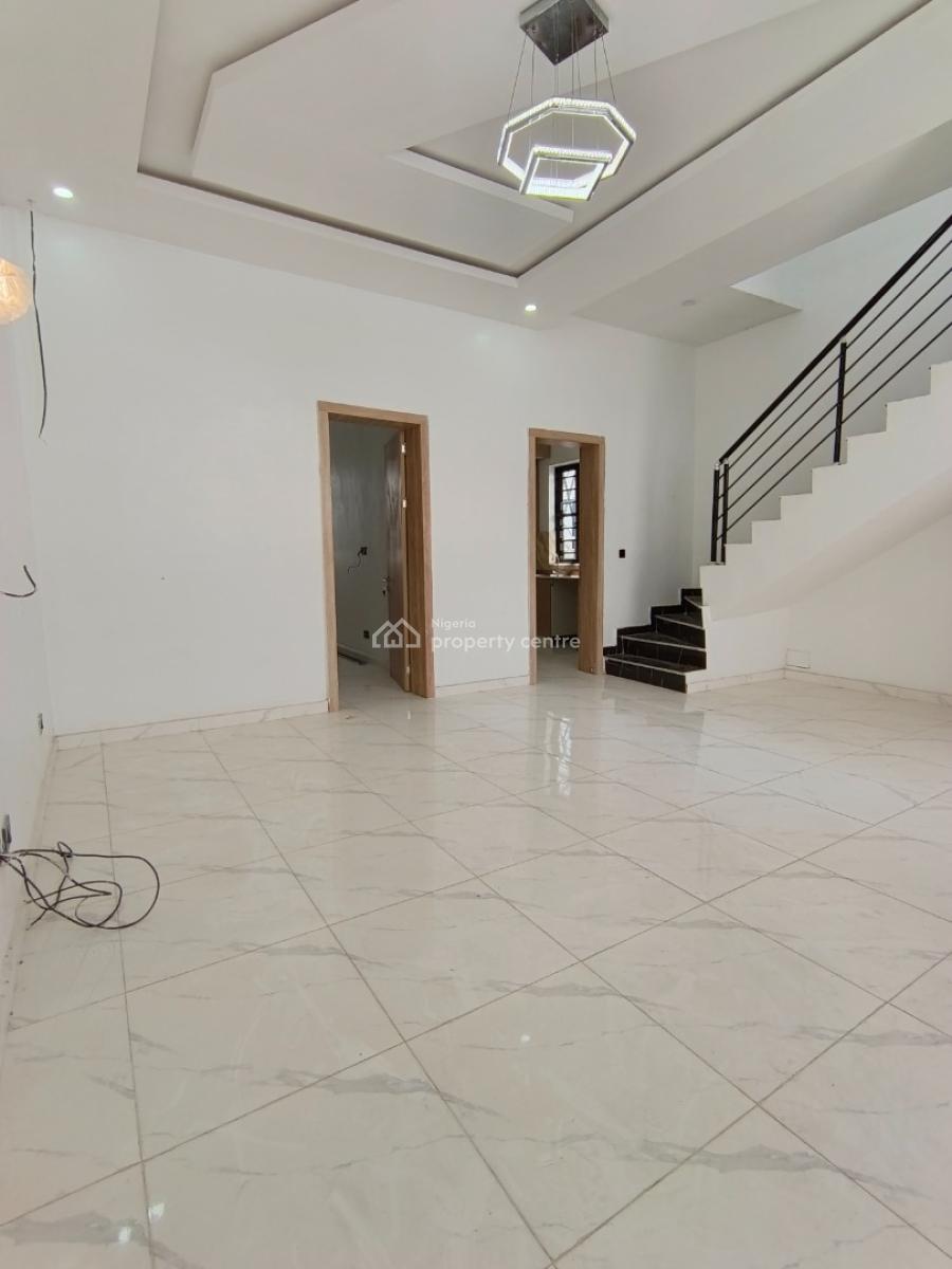 Luxury-standard 3-bedroom Terrace Duplex  Rare Opportunity Grab It, Ikota Gra Lekki Lagos, Ikota, Lekki, Lagos, Terraced Duplex for Sale