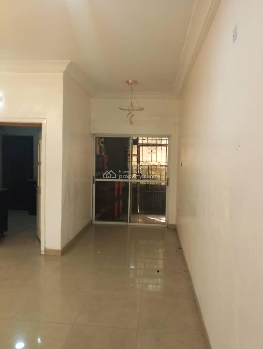 Well Maintained 3 Bedroom Terrace Duplex +bq,inside a Serene Estate, Osapa, Lekki, Lagos, Terraced Duplex for Sale
