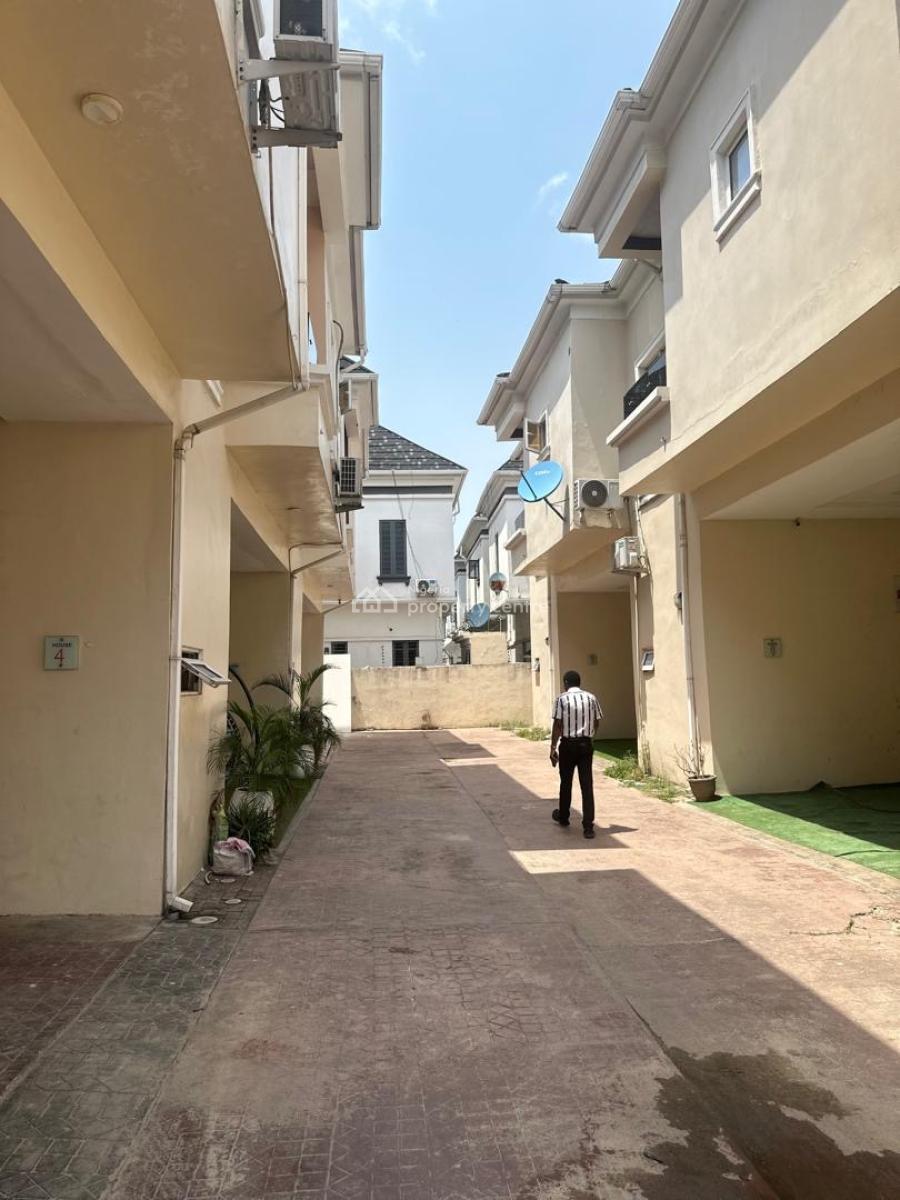 Luxury 4bedroom, Ikota, Lekki, Lagos, Terraced Duplex for Sale