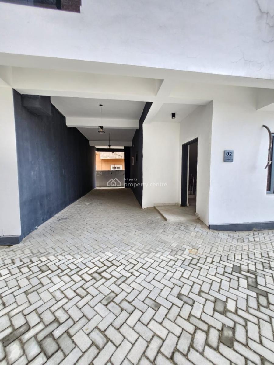 4 Bedroom Terrace Duplex with Bq, Ologolo, Lekki, Lagos, Terraced Duplex for Sale