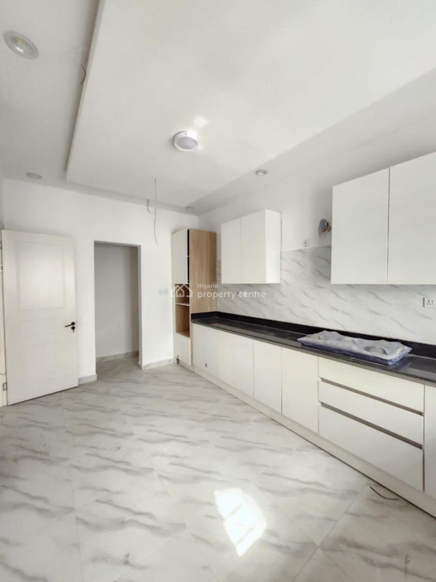 4 Bedroom Terrace Duplex with Bq, Ologolo, Lekki, Lagos, Terraced Duplex for Sale