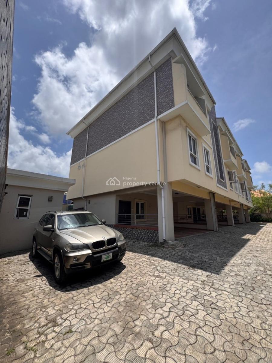 Spacious 4 Bedroom Terrace Duplex, in an Estate, Osapa, Lekki, Lagos, Terraced Duplex for Rent