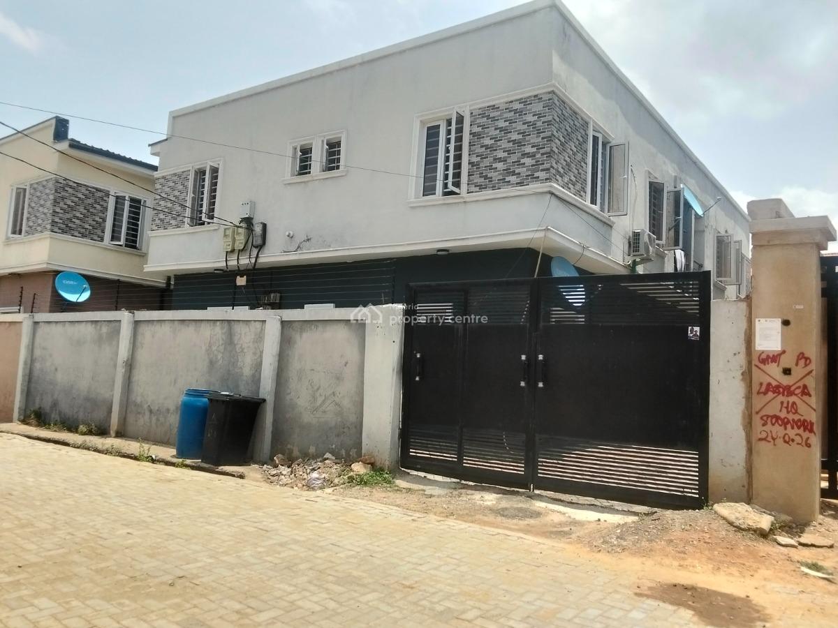 2 Bedroom Apartment, Ground Floor, Extension, Omole Phase 2, Ikeja, Lagos, Flat / Apartment for Sale