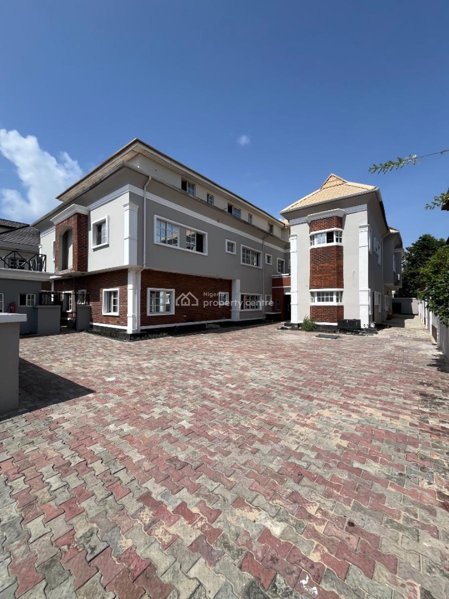 Fully Serviced 3bed Apartment Available in Lekki Phase 1, Lekki Phase 1, Lekki, Lagos, Flat / Apartment for Rent