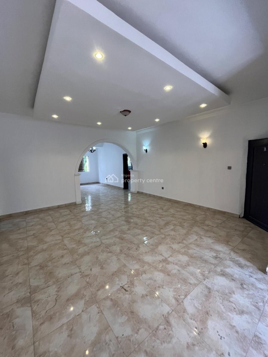 Fully Serviced 3bed Apartment Available in Lekki Phase 1, Lekki Phase 1, Lekki, Lagos, Flat / Apartment for Rent