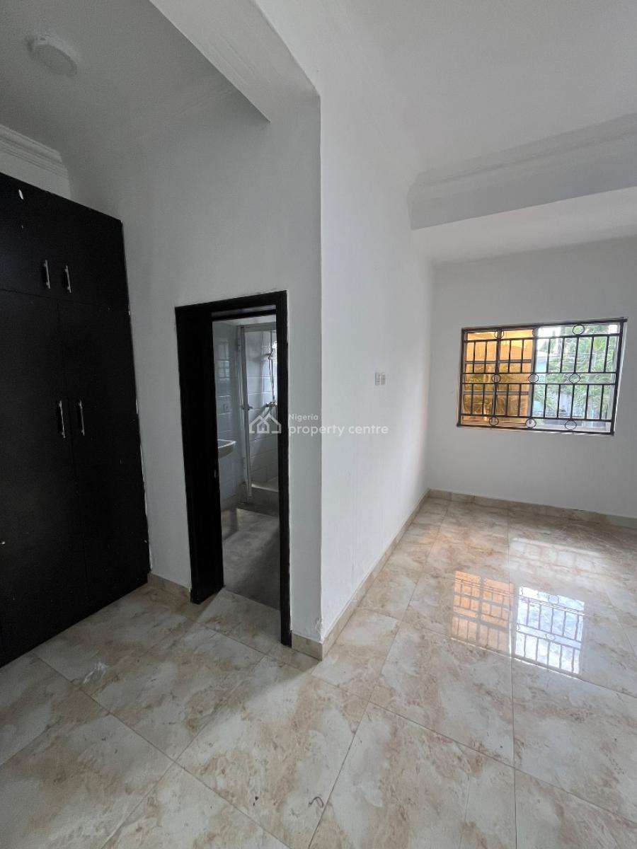 Fully Serviced 3bed Apartment Available in Lekki Phase 1, Lekki Phase 1, Lekki, Lagos, Flat / Apartment for Rent