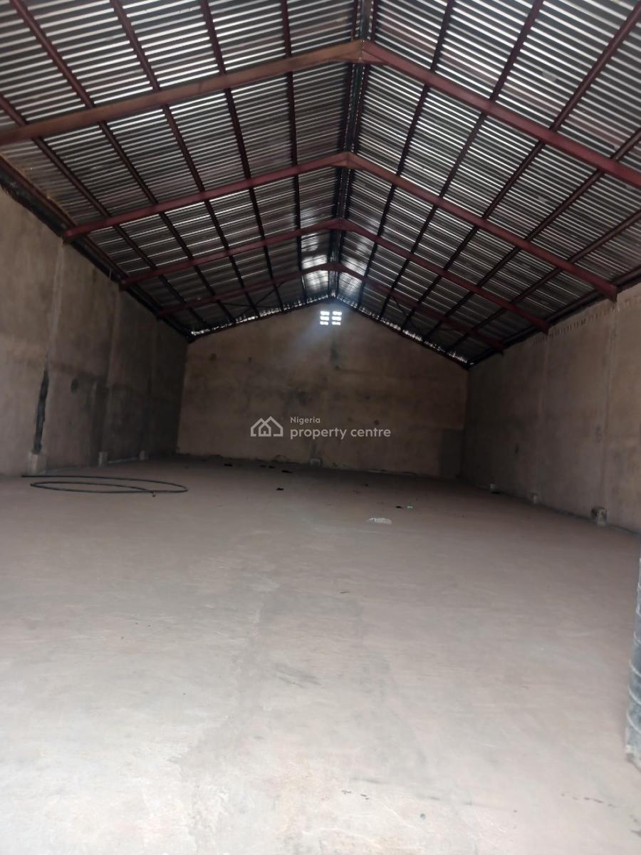 Warehouse Measuring About 1,800sm, Challange - Sako Road, Ibadan, Oyo, Warehouse for Rent
