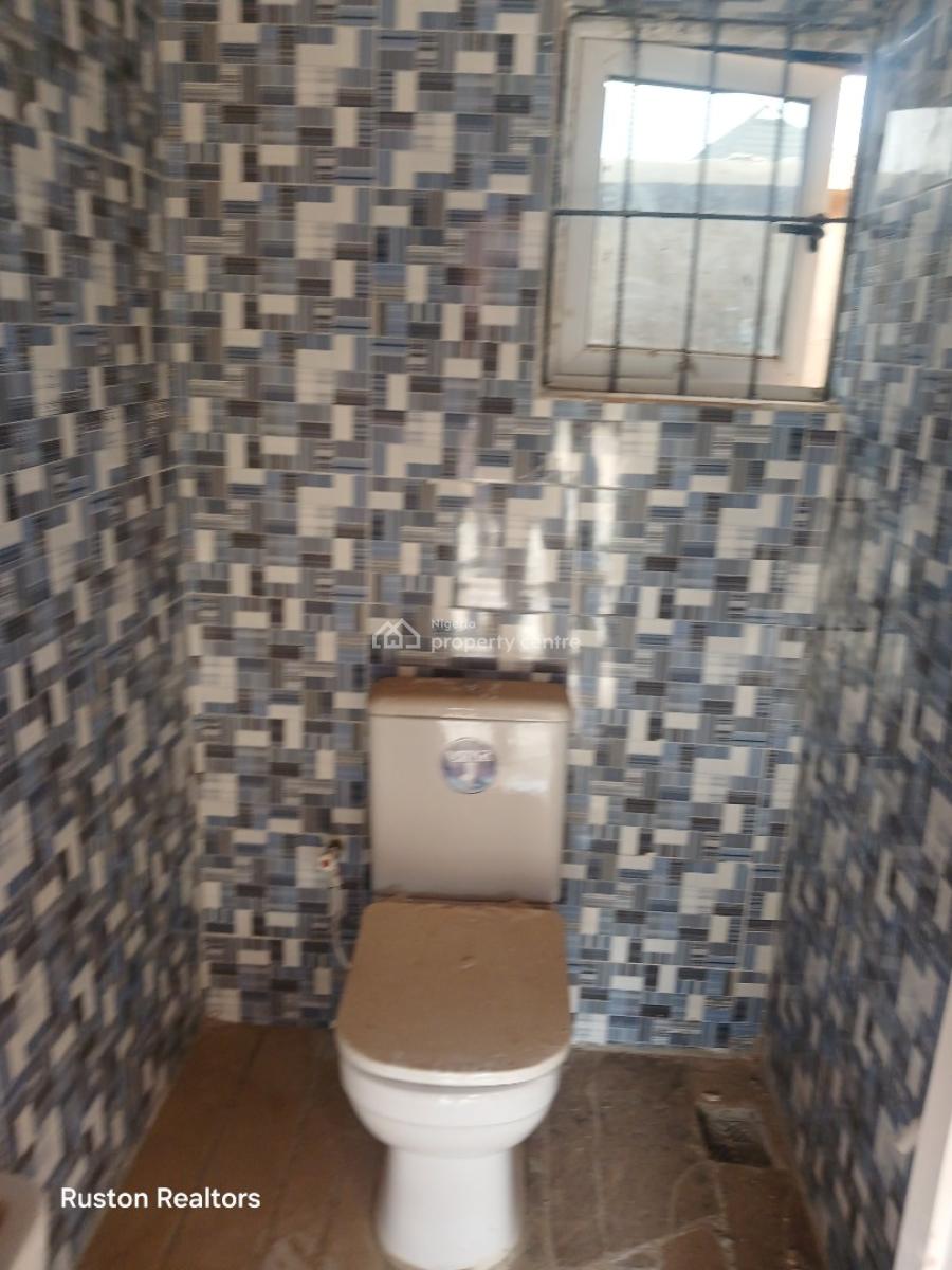 Warehouse Measuring About 1,800sm, Challange - Sako Road, Ibadan, Oyo, Warehouse for Rent