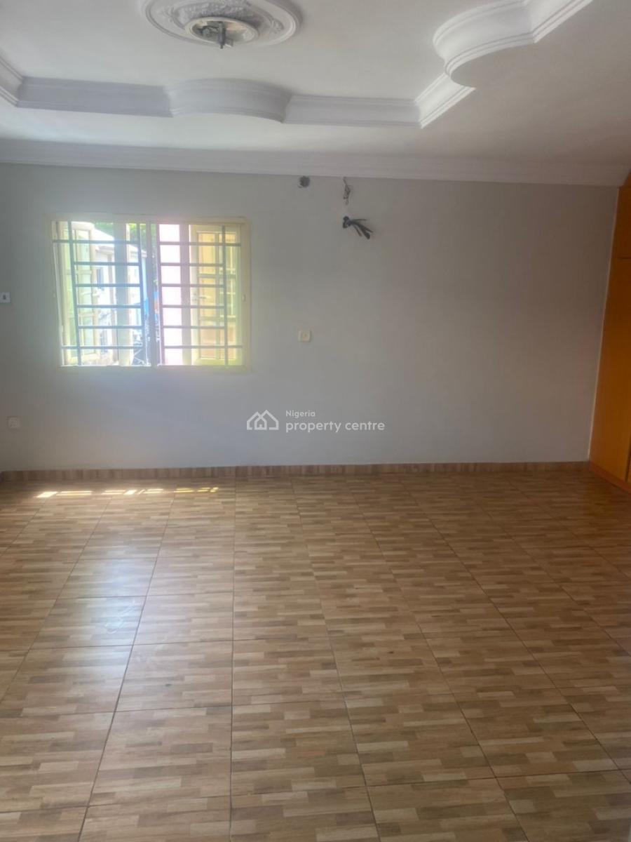 Spacious Master Bedroom, Lekki, Lagos, Flat / Apartment for Rent