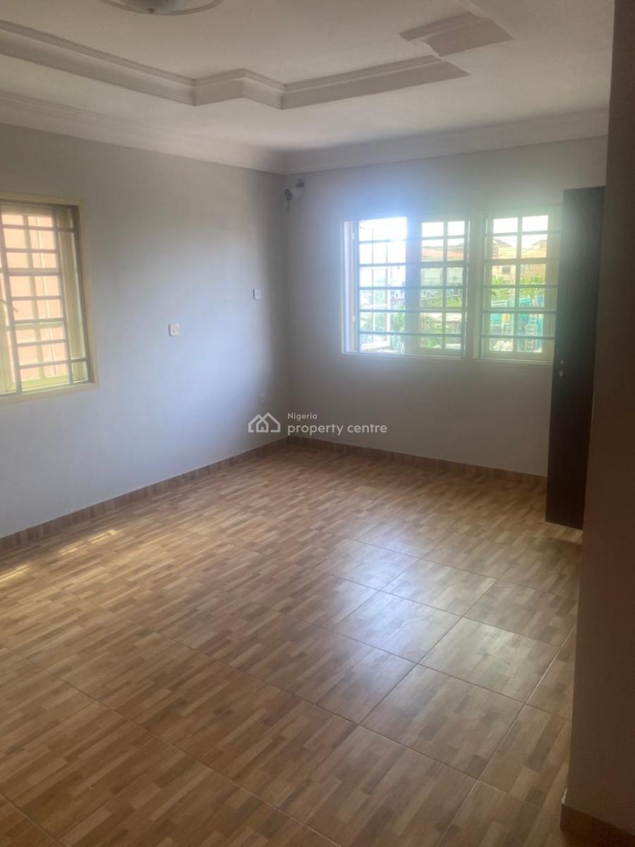Spacious Master Bedroom, Lekki, Lagos, Flat / Apartment for Rent