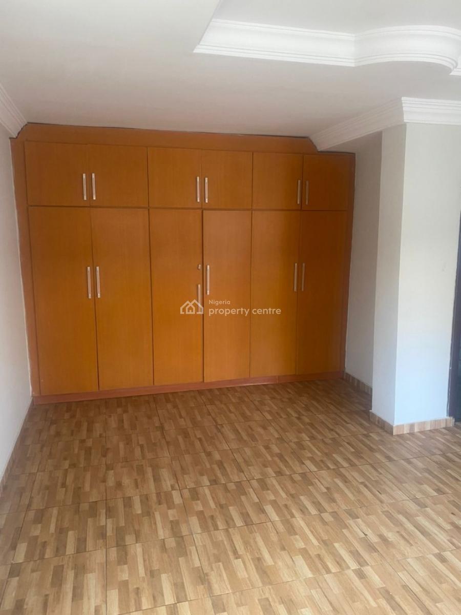 Spacious Master Bedroom, Lekki, Lagos, Flat / Apartment for Rent