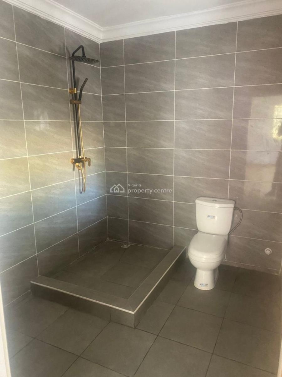 Spacious Master Bedroom, Lekki, Lagos, Flat / Apartment for Rent