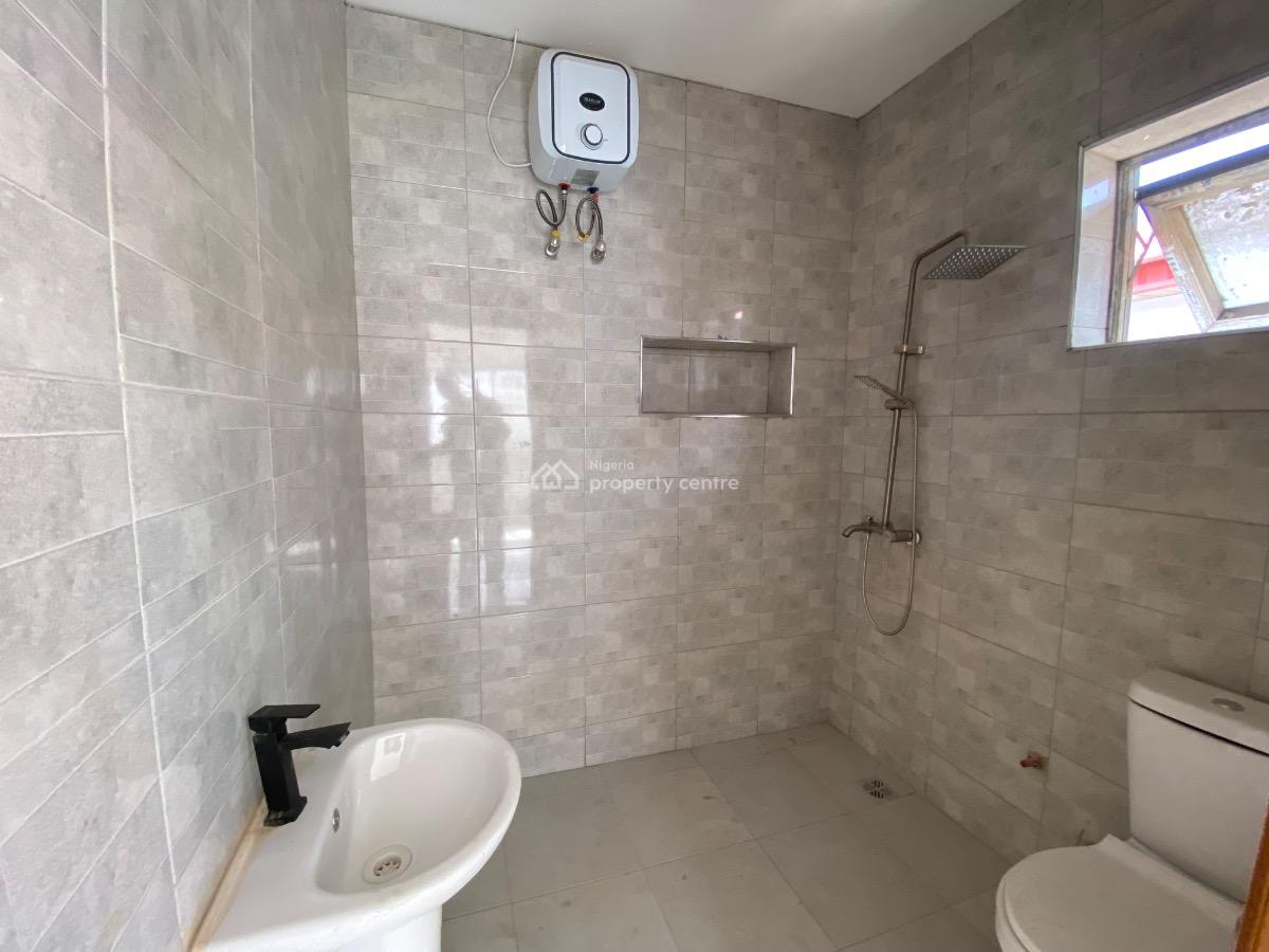 Luxury 5 Bedroom Fully Detached Duplex with Bq, Mobile Road, Ilaje, Ajah, Lagos, Flat / Apartment for Rent