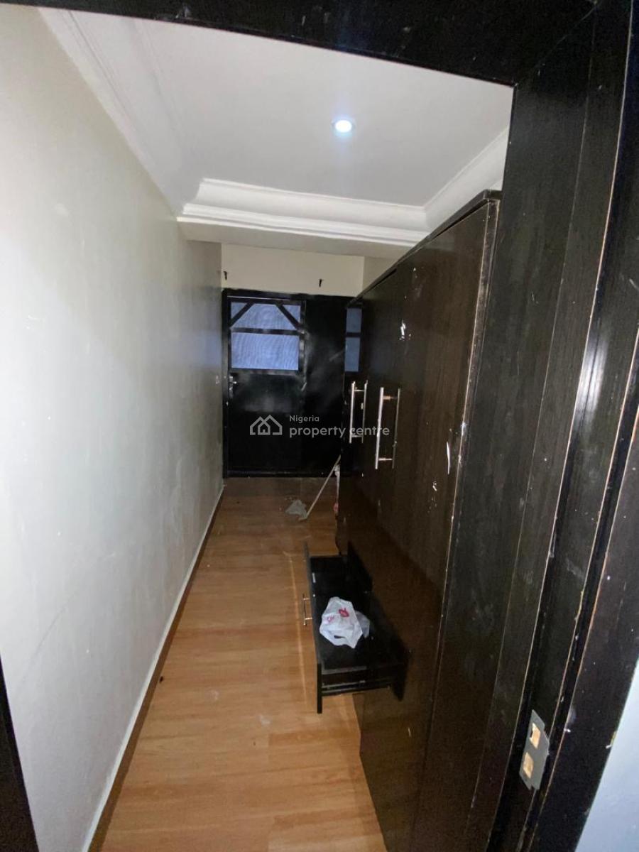 Partly Serviced Big Room Self Contained in a Gated Estate Off Freedom, Off Freedom, Lekki Phase 1, Lekki, Lagos, Flat / Apartment for Rent