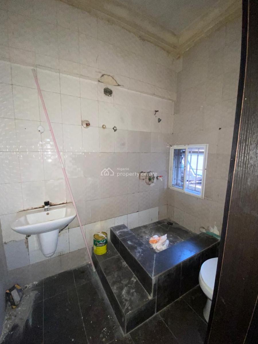 Partly Serviced Big Room Self Contained in a Gated Estate Off Freedom, Off Freedom, Lekki Phase 1, Lekki, Lagos, Flat / Apartment for Rent