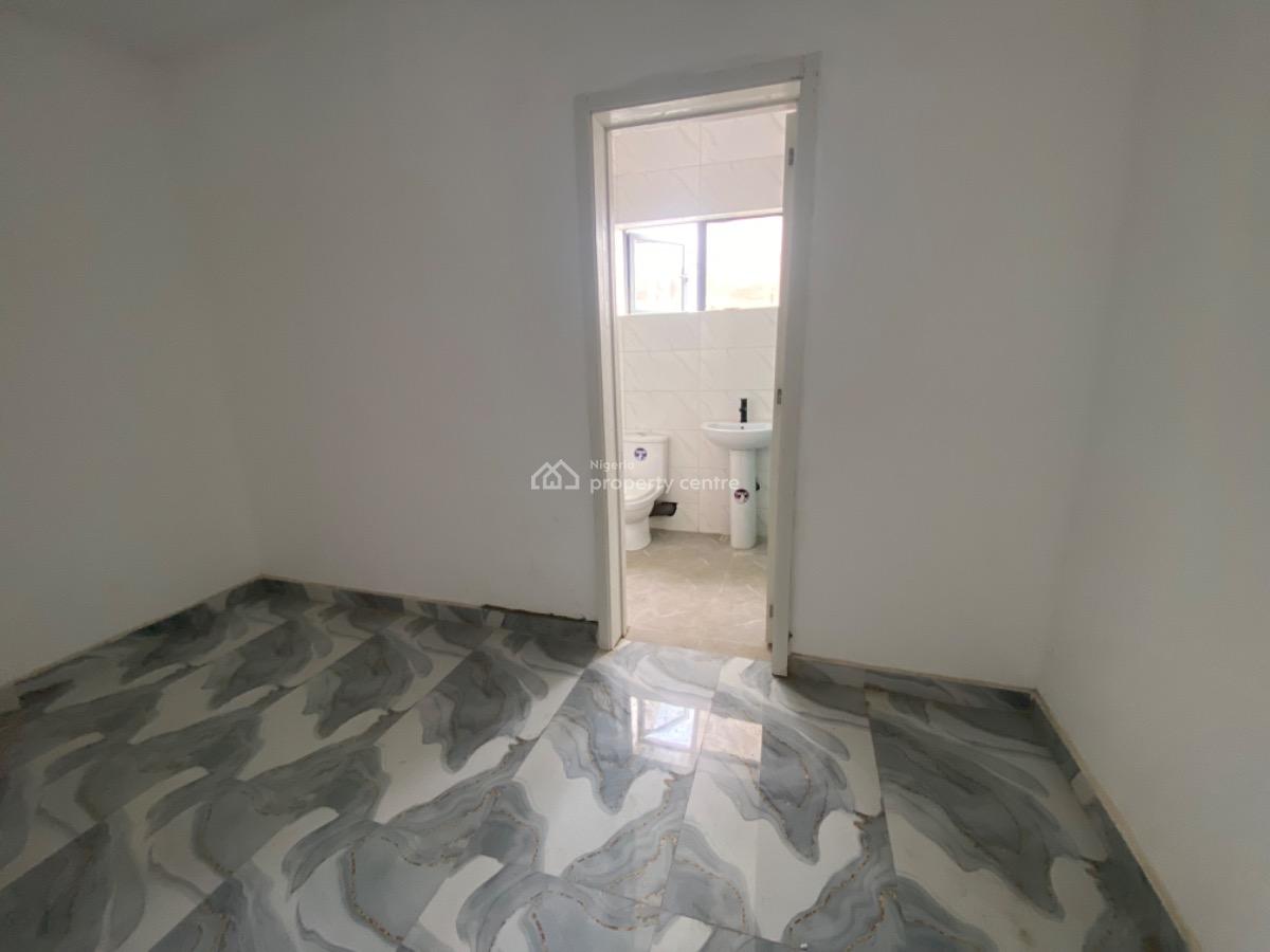 Main Castle Apartment -- Price Slash Alert, Maryland Ikeja, Lagos, Maryland, Lagos, Detached Duplex for Sale