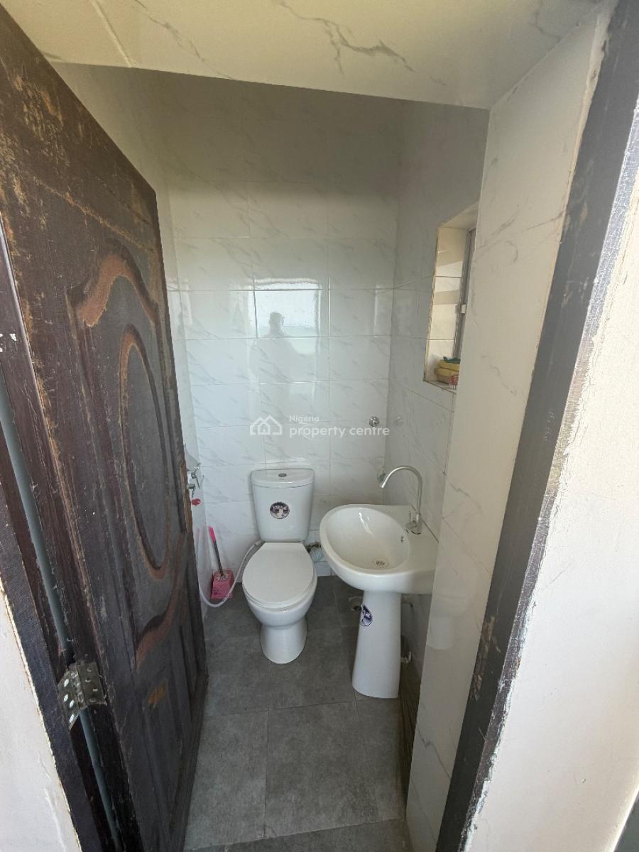 Seaview 1 Bedroom, Estate, Alpha Beach Road, Igbo Efon, Lekki, Lagos, Mini Flat (room and Parlour) for Rent