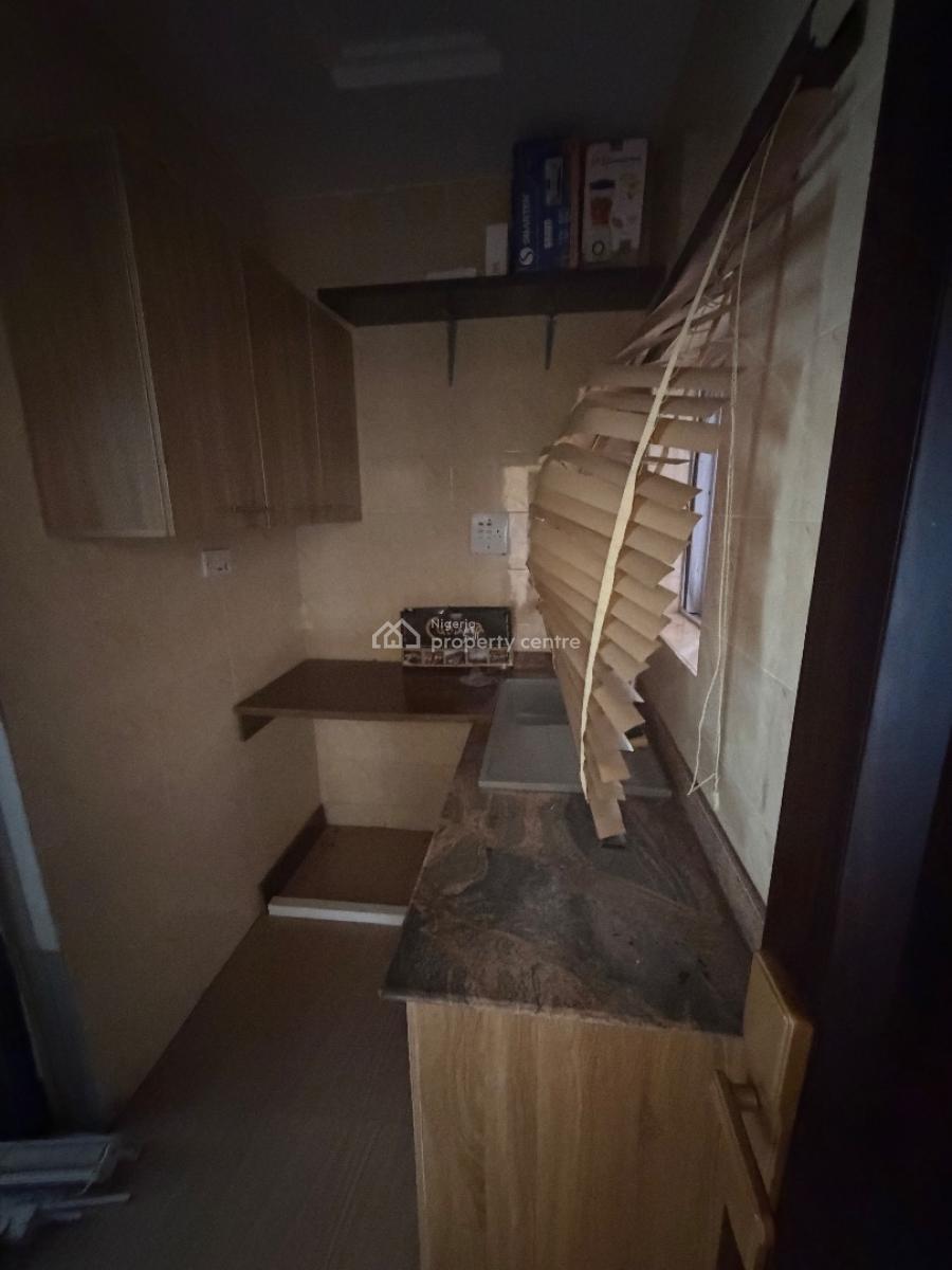 Seaview 1 Bedroom, Estate, Alpha Beach Road, Igbo Efon, Lekki, Lagos, Mini Flat (room and Parlour) for Rent