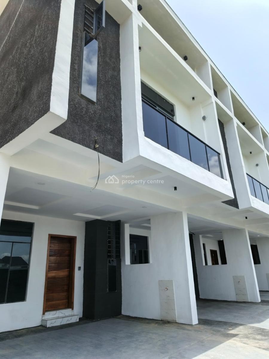 Luxury Neat 3  Bedroom Terrace with Bq-, Atlantic Nominee Estate General Paint Lekki Epe Express, Ajah, Lagos, Terraced Duplex for Sale