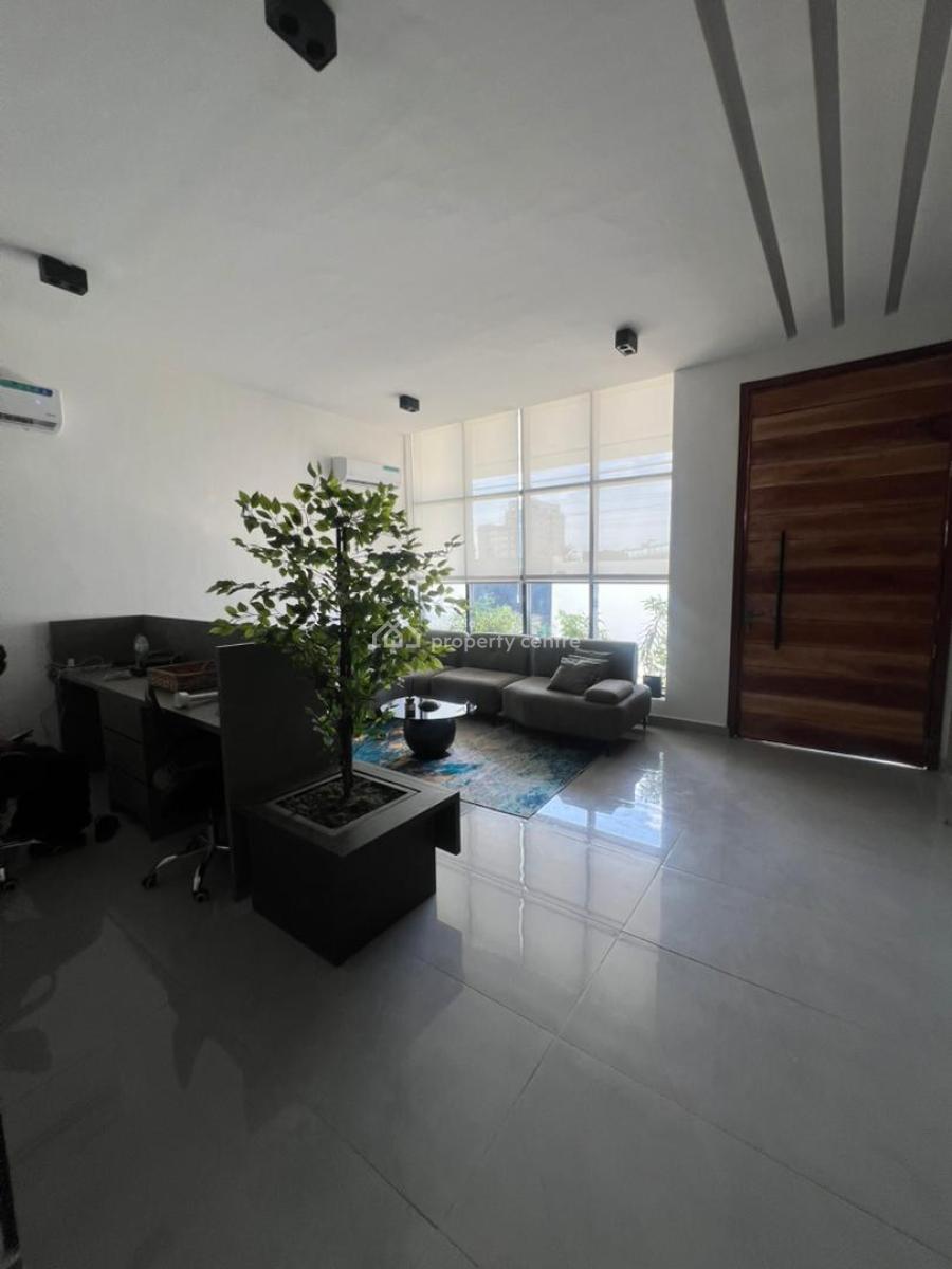 Luxury 2 Bedroom Apartment with Pool, Lekki Phase 1, Lekki, Lagos, Flat / Apartment for Sale