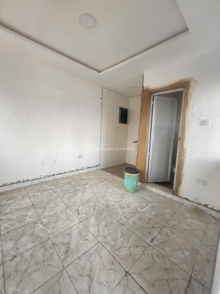 Newly Built & Nicely Finished Roomself Upstairs and Downstairs Availab, Jibowu, Yaba, Lagos, Flat / Apartment for Rent