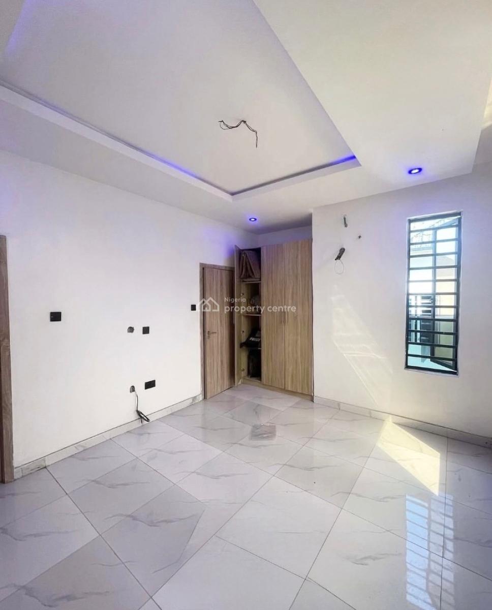 Serviced 2 Bedroom Apartment with Swimming Pool, 2 Bedroom Apartment with En-suite Rooms, Ikate, Lekki, Lagos, Flat / Apartment for Rent