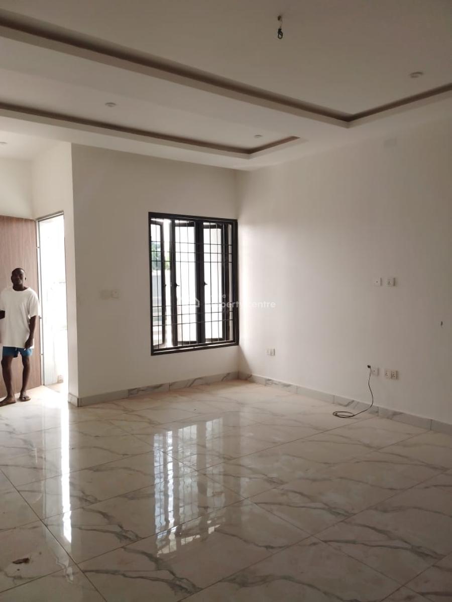 Clean 2 Bedroom Flat, Zone 4, Wuse, Abuja, Flat / Apartment for Rent
