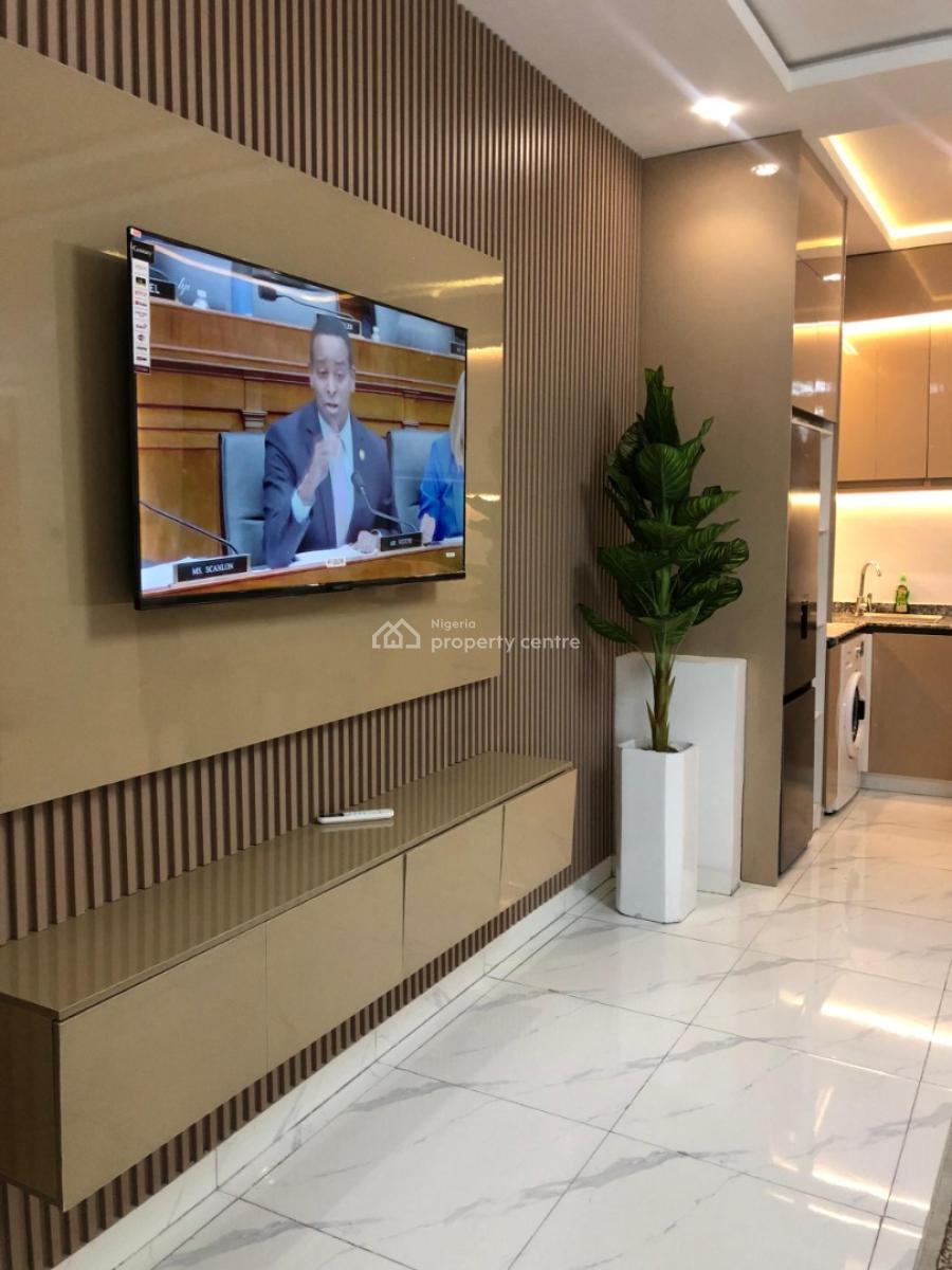 Luxurious and Executive 2 Bedroom Apartment(daily, Weekly and Monthly), Ilasan, Lekki, Lagos, Flat / Apartment Short Let