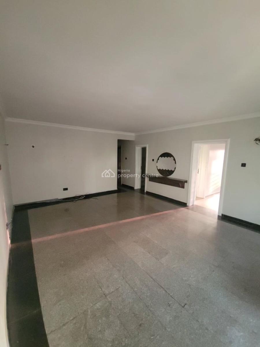 Well Built 2 Bedroom Apartment, Serviced 2 Bedroom Apartment with Spacious Rooms, Lekki Phase 1, Lekki, Lagos, Flat / Apartment for Rent