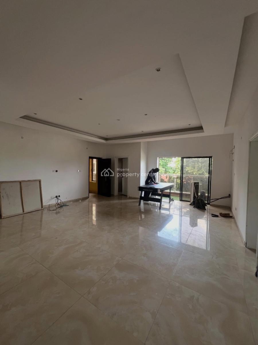 Fully Serviced 3 Bedroom Apartment with Gym, Lekki Phase 1, Lekki, Lagos, Flat / Apartment for Rent