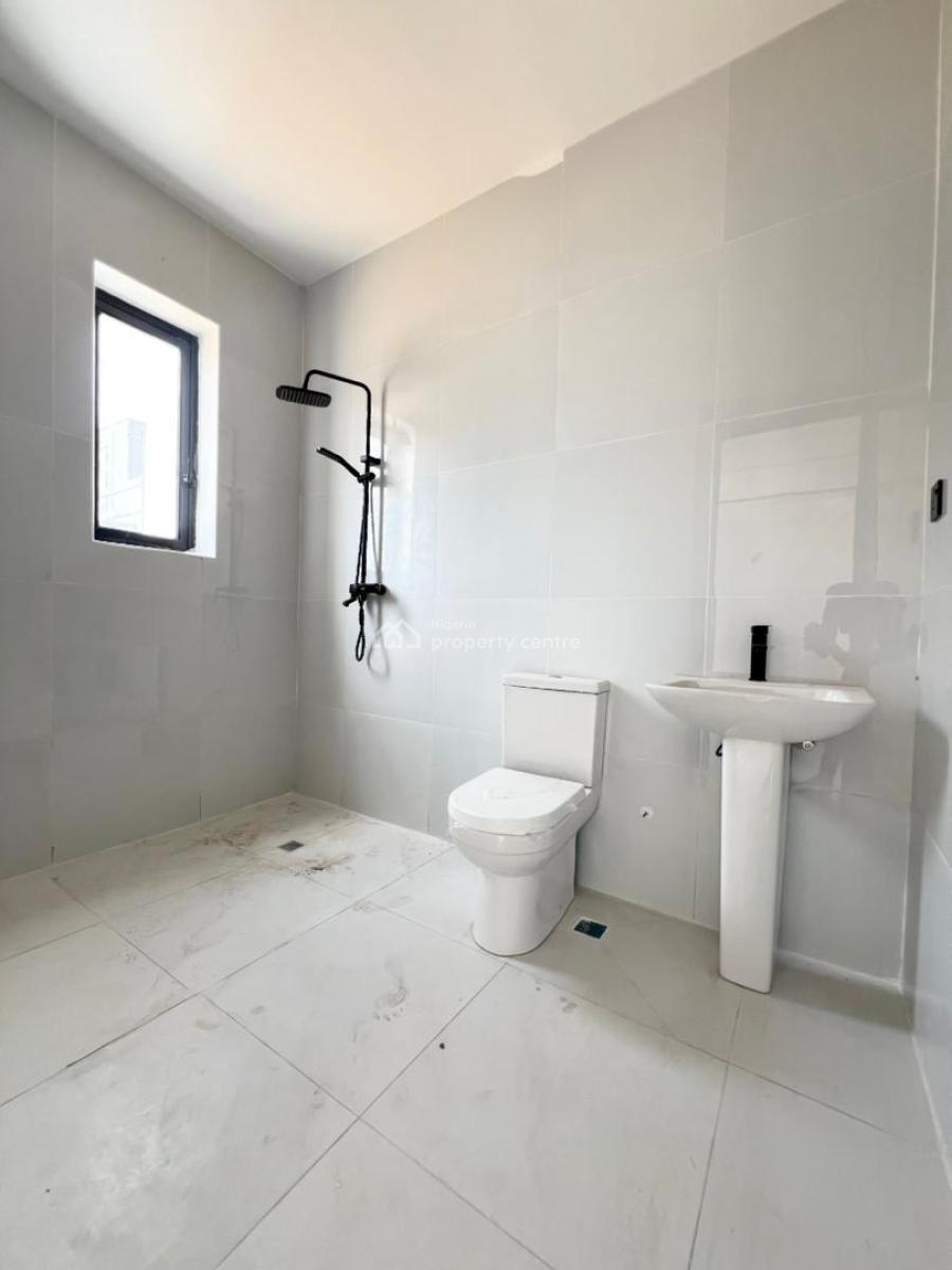 Luxury  3 Bedroom Serviced Apartment, Lekki Phase 1, Lekki, Lagos, Flat / Apartment for Sale