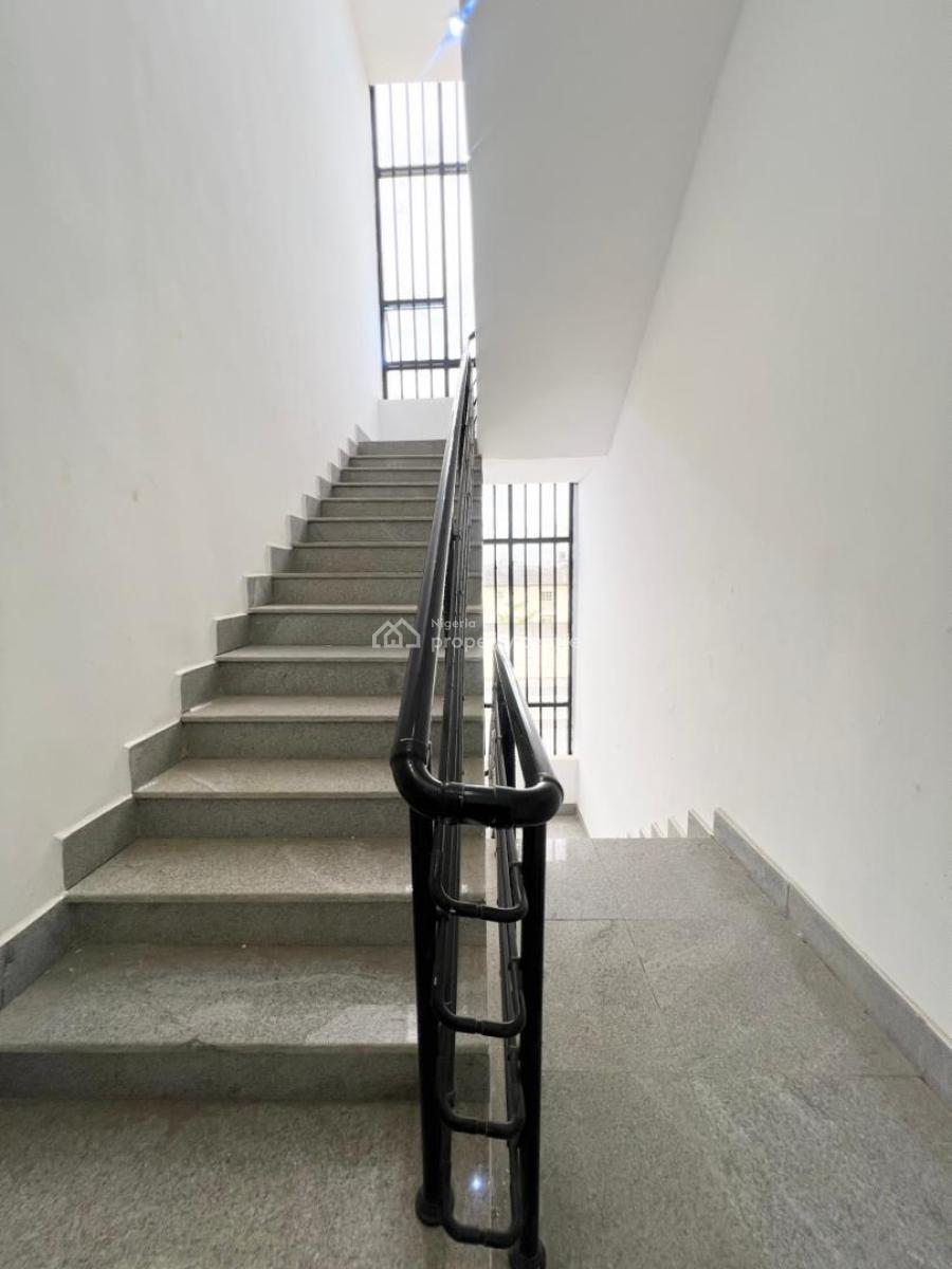 Stunning 2 Bedroom Apartment with Swimming Pool & Gym, Own a Piece of Luxury in Prime Location with High Rental Value, Lekki Phase 1, Lekki, Lagos, Block of Flats for Sale