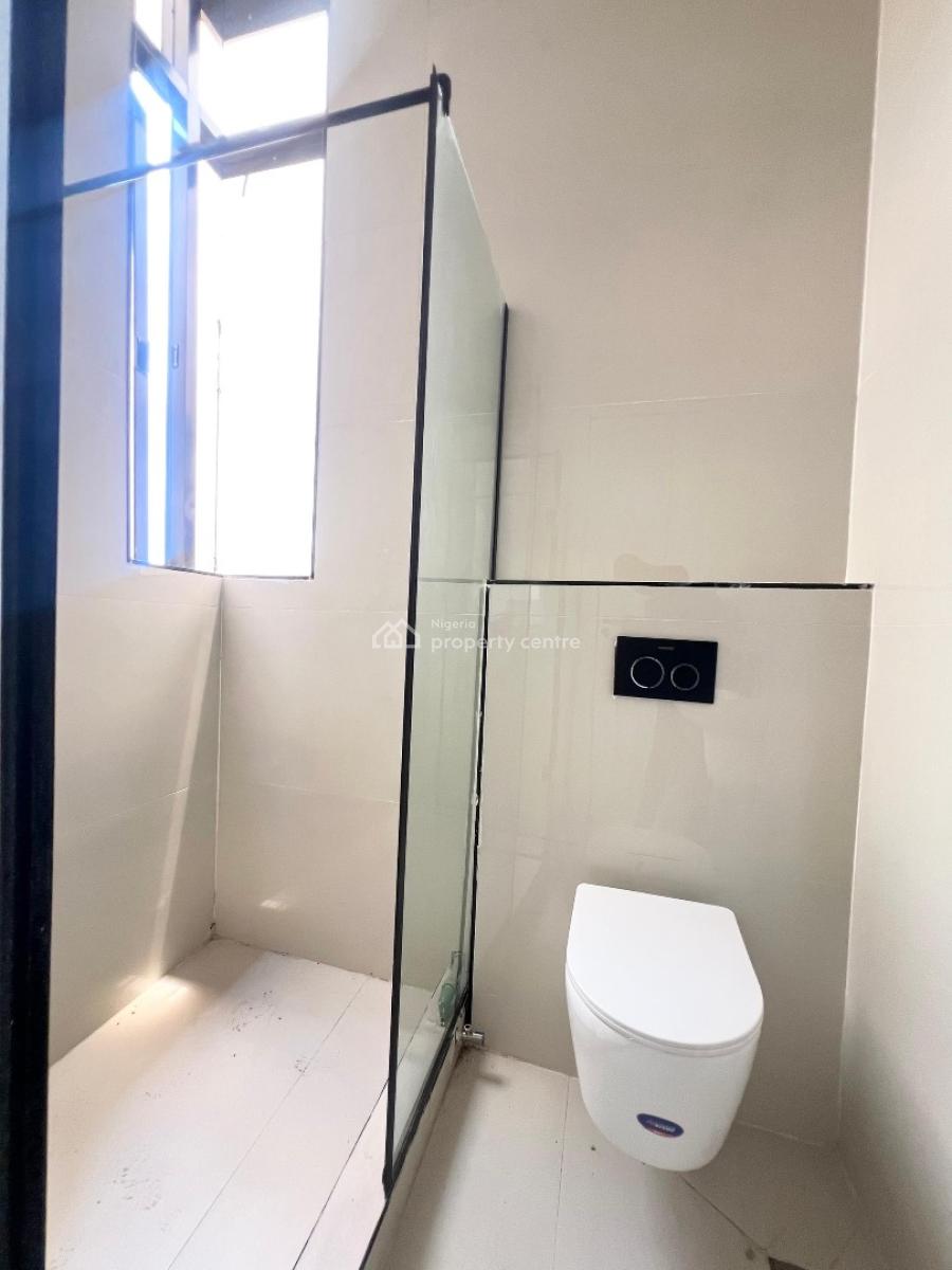 Stunning 2 Bedroom Apartment with Swimming Pool & Gym, Own a Piece of Luxury in Prime Location with High Rental Value, Lekki Phase 1, Lekki, Lagos, Block of Flats for Sale