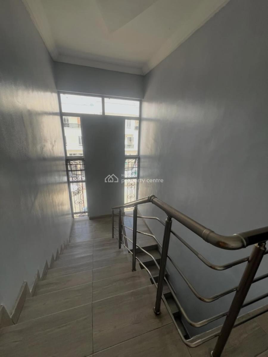 Tastefully 3bedroom Flat, The Property Located Within The Estate, Idado, Lekki, Lagos, Flat / Apartment for Rent