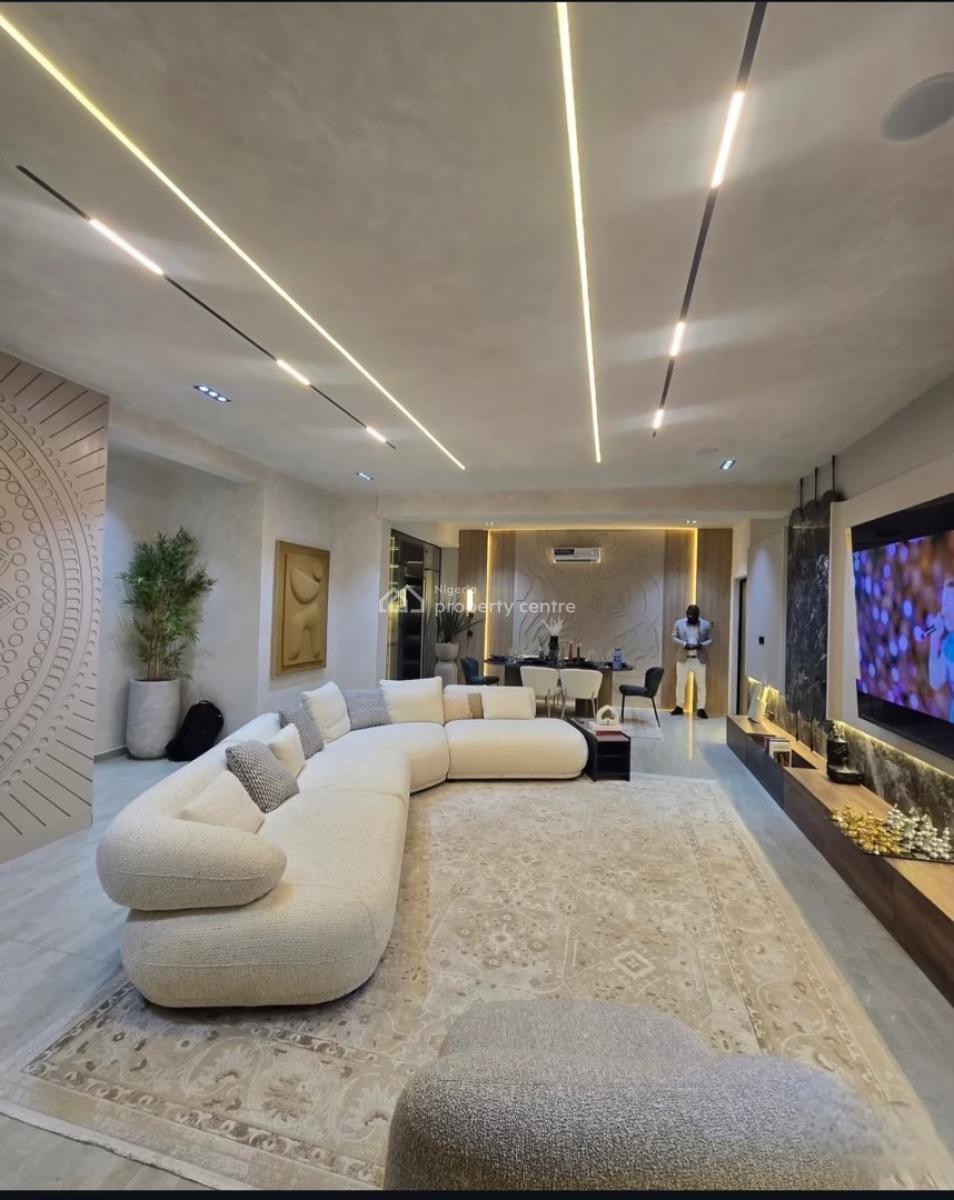 2 Bedroom Luxury and Service Apartment, Lekki, Lekki Phase 1, Lekki, Lagos, Block of Flats for Sale