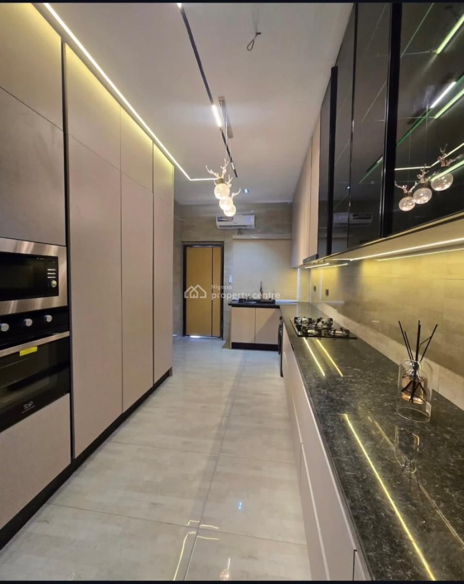 2 Bedroom Luxury and Service Apartment, Lekki, Lekki Phase 1, Lekki, Lagos, Block of Flats for Sale