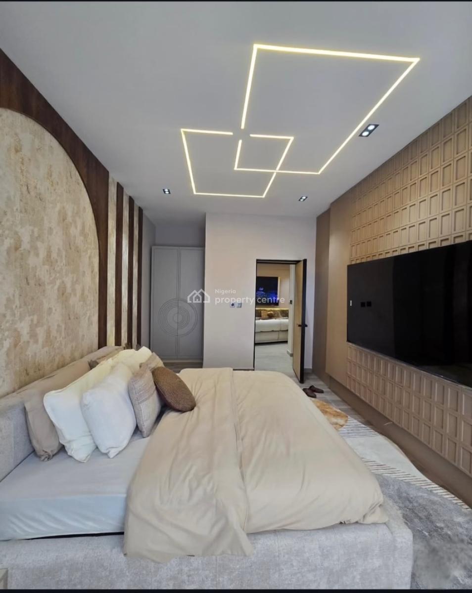 2 Bedroom Luxury and Service Apartment, Lekki, Lekki Phase 1, Lekki, Lagos, Block of Flats for Sale