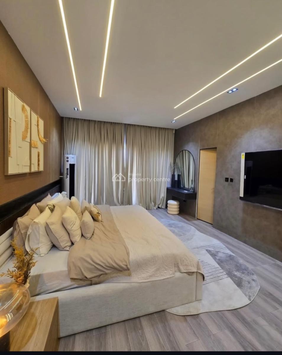 2 Bedroom Luxury and Service Apartment, Lekki, Lekki Phase 1, Lekki, Lagos, Block of Flats for Sale