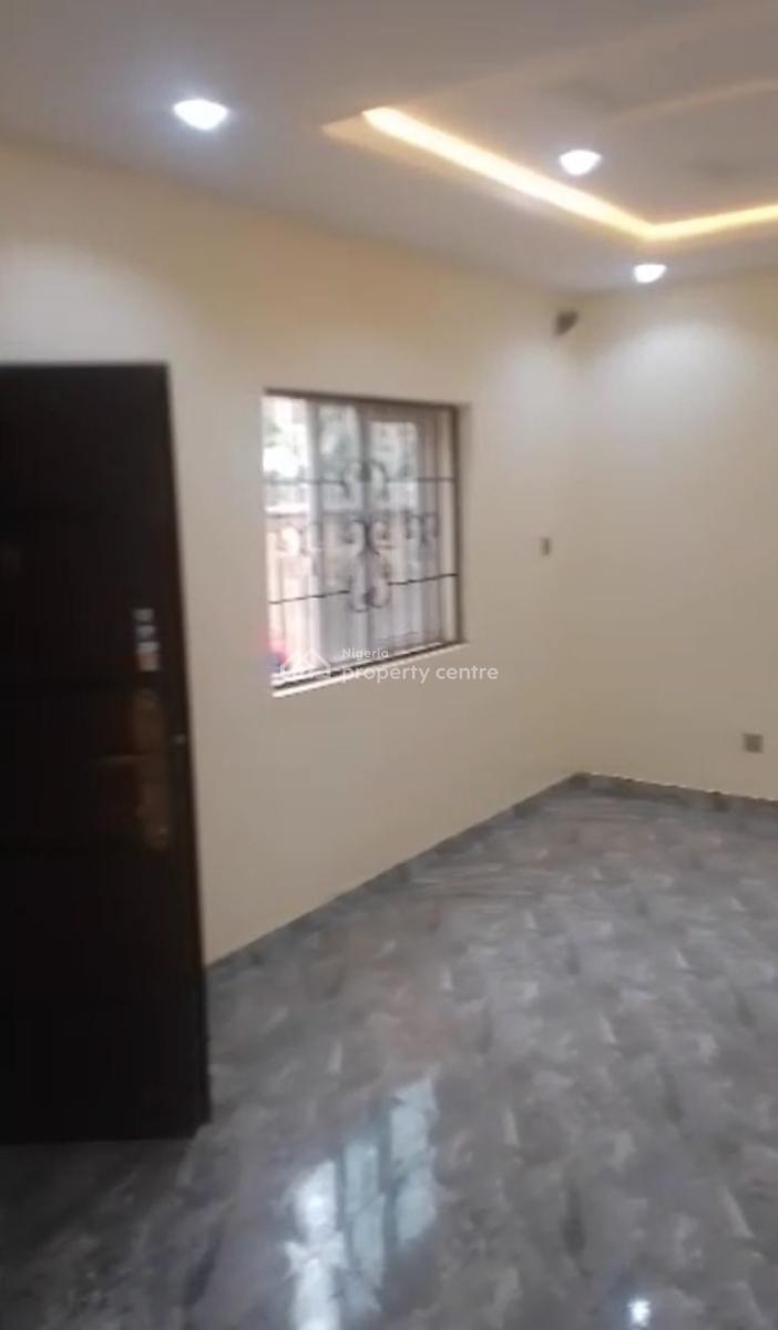 2bedroom Flat Available in Durumi Close to Area 1, Durumi, Abuja, Block of Flats for Sale