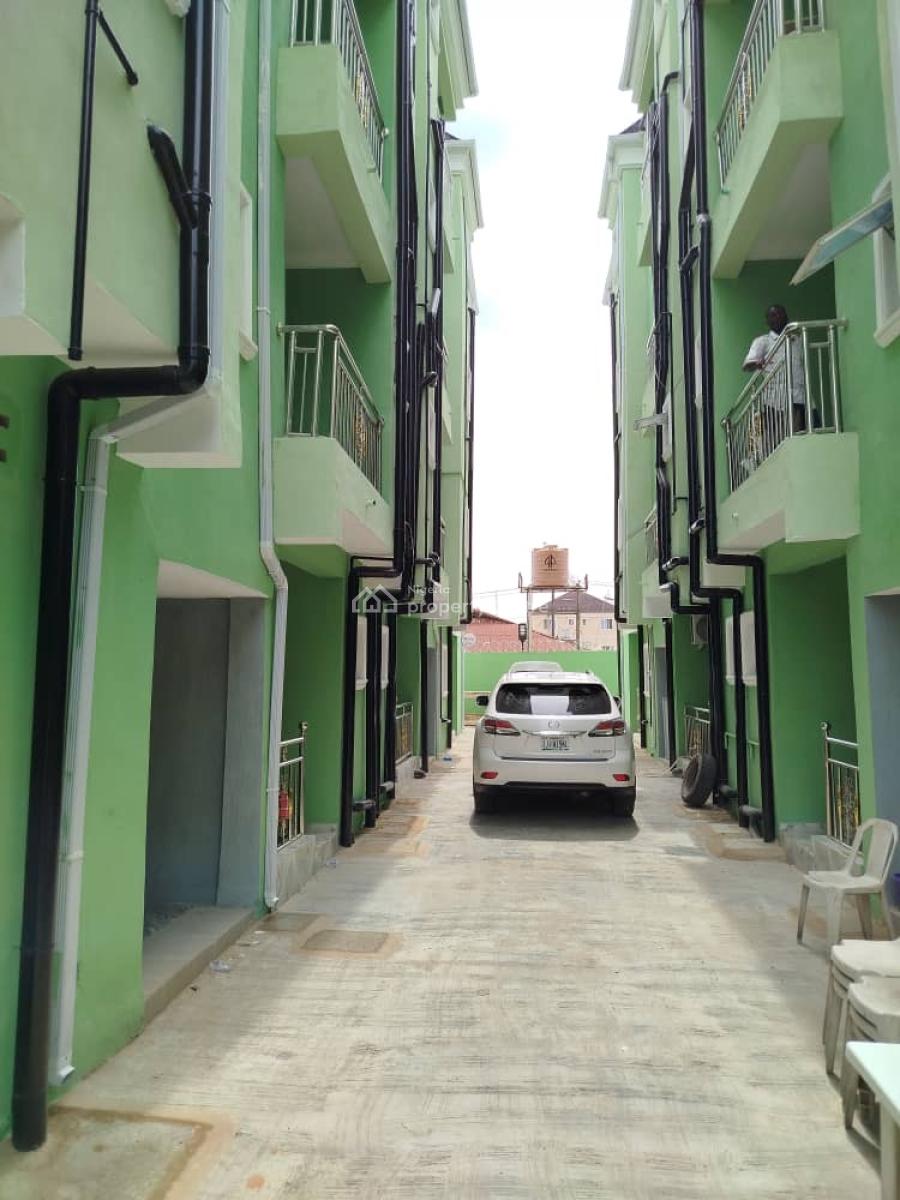 a Well-maintained Mini Flat with Good Accessibility, Off Lawanson Road, Ojuelegba, Lawanson, Surulere, Lagos, Mini Flat (room and Parlour) for Rent