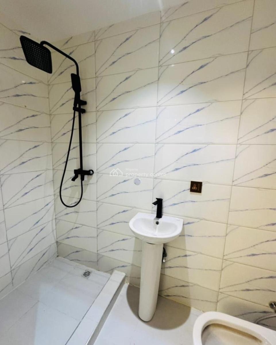 Exquisitely Built Studio Apartment in Serene Environment, Surulere, Lagos, Flat / Apartment for Sale