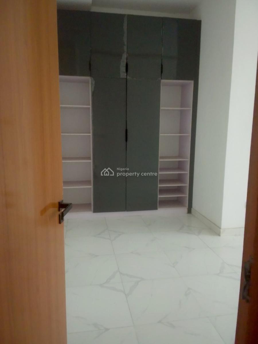 Luxury Four Bedroom Terrace, Periwinkle Lifestyle Estate, Lekki Phase 1, Lekki, Lagos, Terraced Duplex for Sale