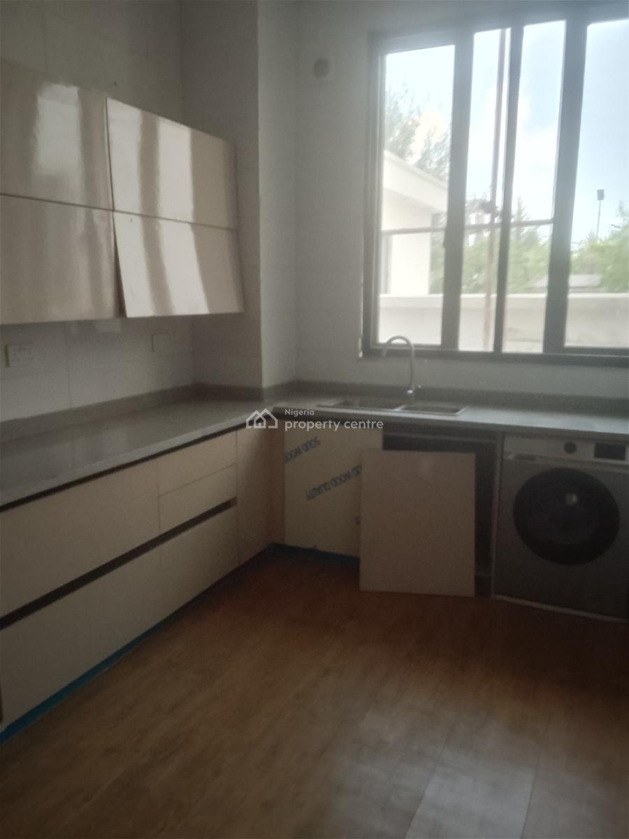 Luxury Four Bedroom Terrace, Periwinkle Lifestyle Estate, Lekki Phase 1, Lekki, Lagos, Terraced Duplex for Sale