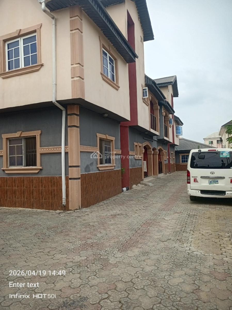 Four Bedroom Apartment, Unity Estate, Badore, Ajah, Lagos, Flat / Apartment for Rent
